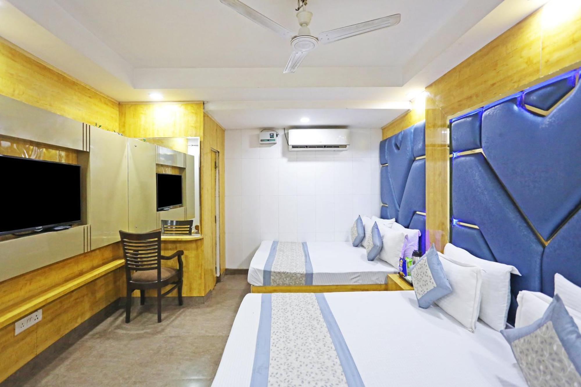 Hotel Preet Palace -5 Mints Walk From Nizamuddin Railway Station นิวเดลี ภายนอก รูปภาพ