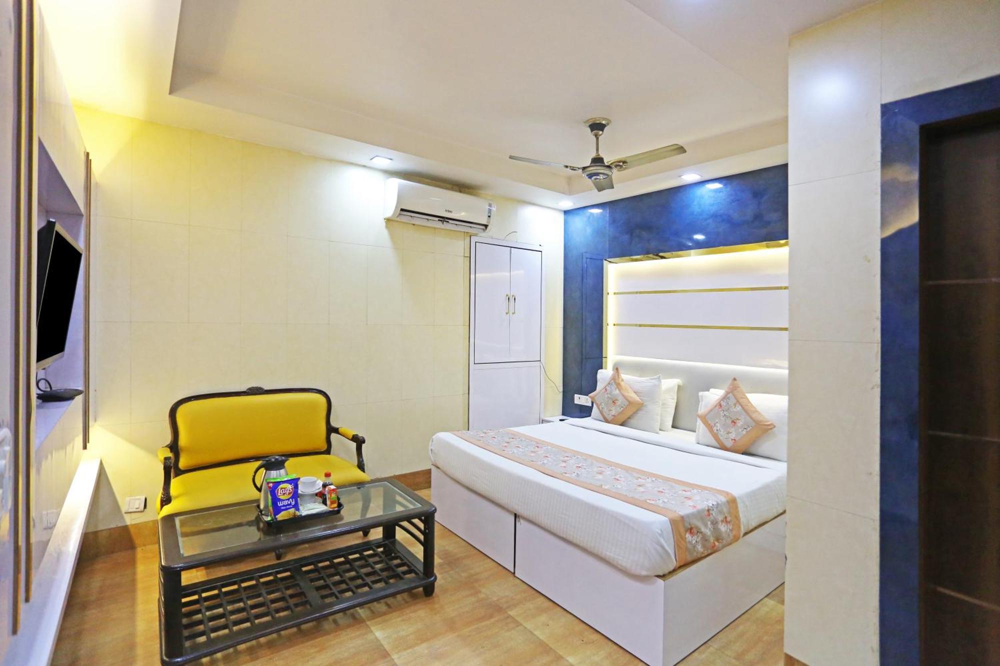 Hotel Preet Palace -5 Mints Walk From Nizamuddin Railway Station นิวเดลี ภายนอก รูปภาพ
